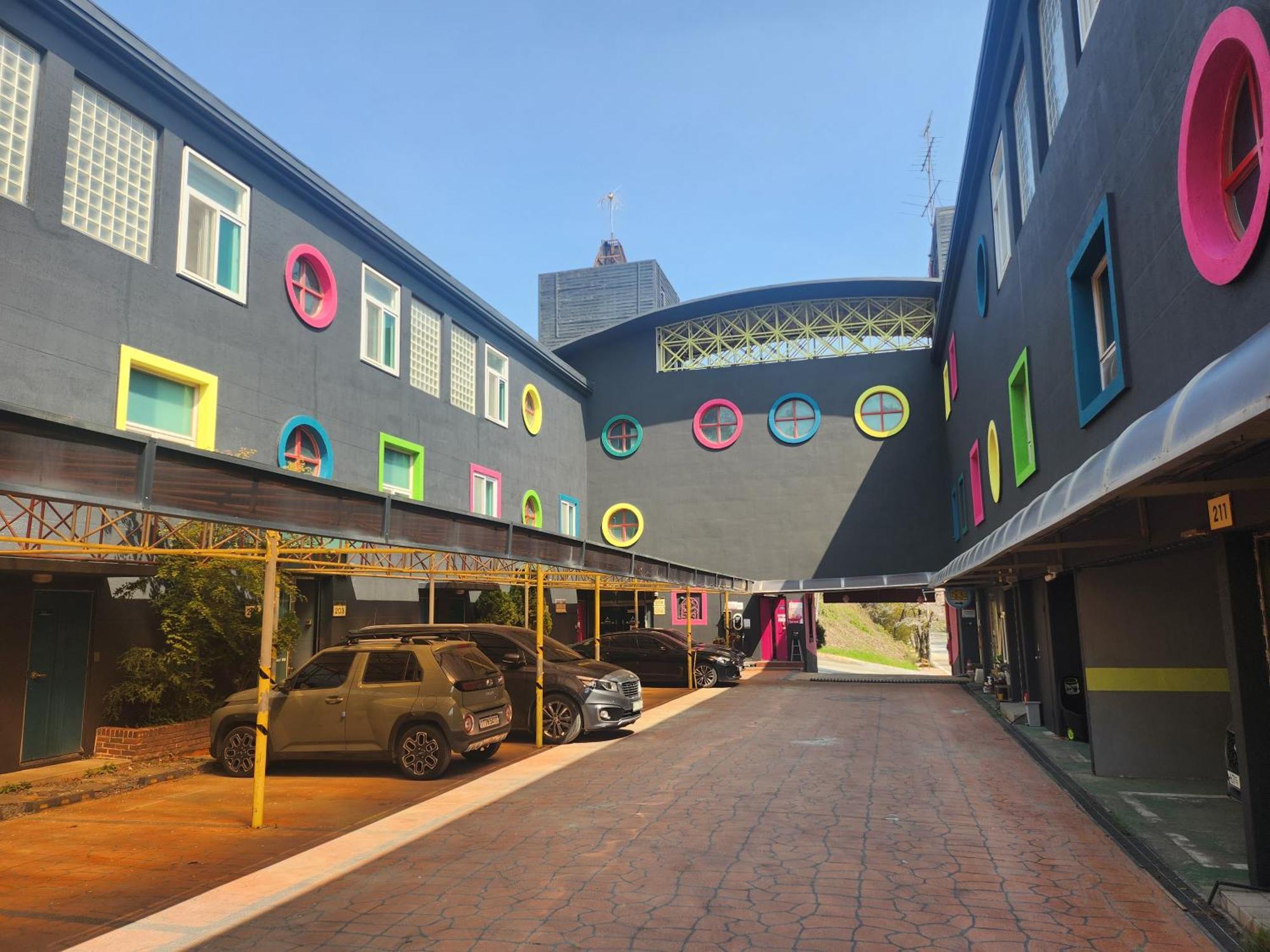 Firenze Motel Aszan Kültér fotó
