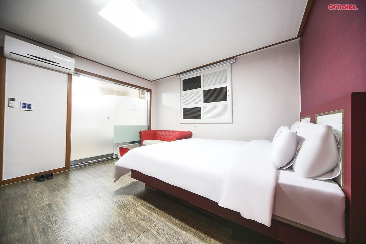Firenze Motel Aszan Kültér fotó