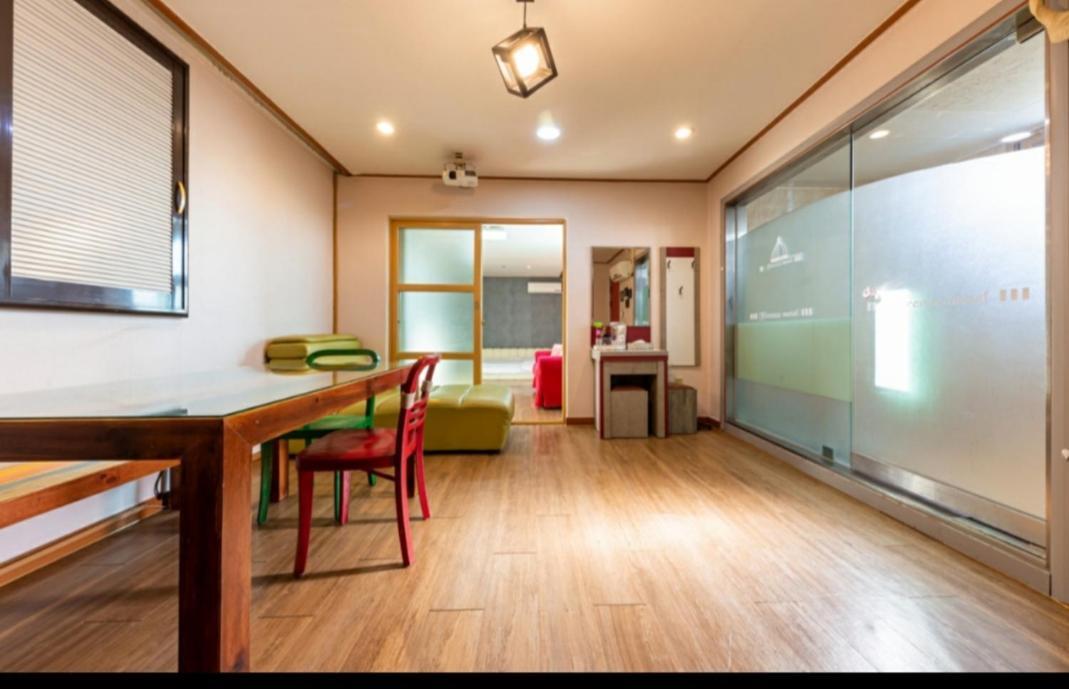 Firenze Motel Aszan Kültér fotó